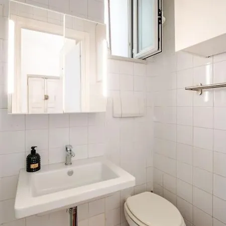 Apartamento Lovely Loft Torlonia In Center Town *