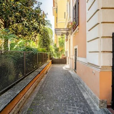 Lovely Loft Torlonia In Center Town Apartamento