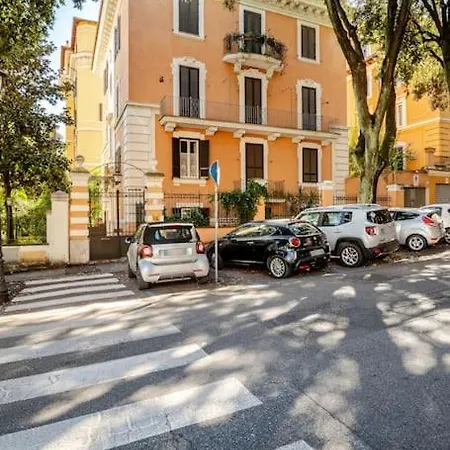 Lovely Loft Torlonia In Center Town